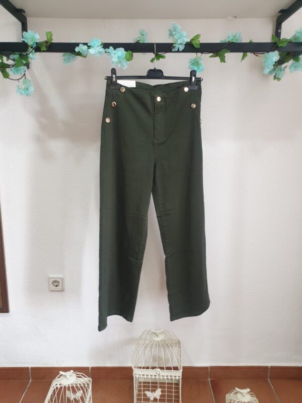 PANTALÓN CON BOTONES - Imagen 2