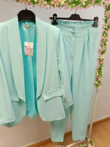 TRAJE DOS PIEZAS
