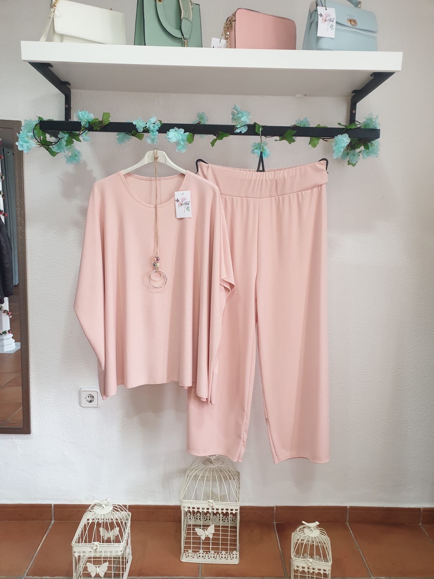 CONJUNTO DE DOS PIEZAS