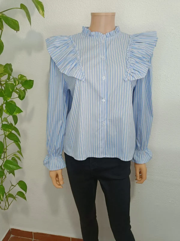 CAMISA CON VOLANTES