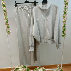 CHANDAL CON RAYA
