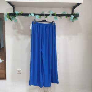 PANTALÓN CON VUELO